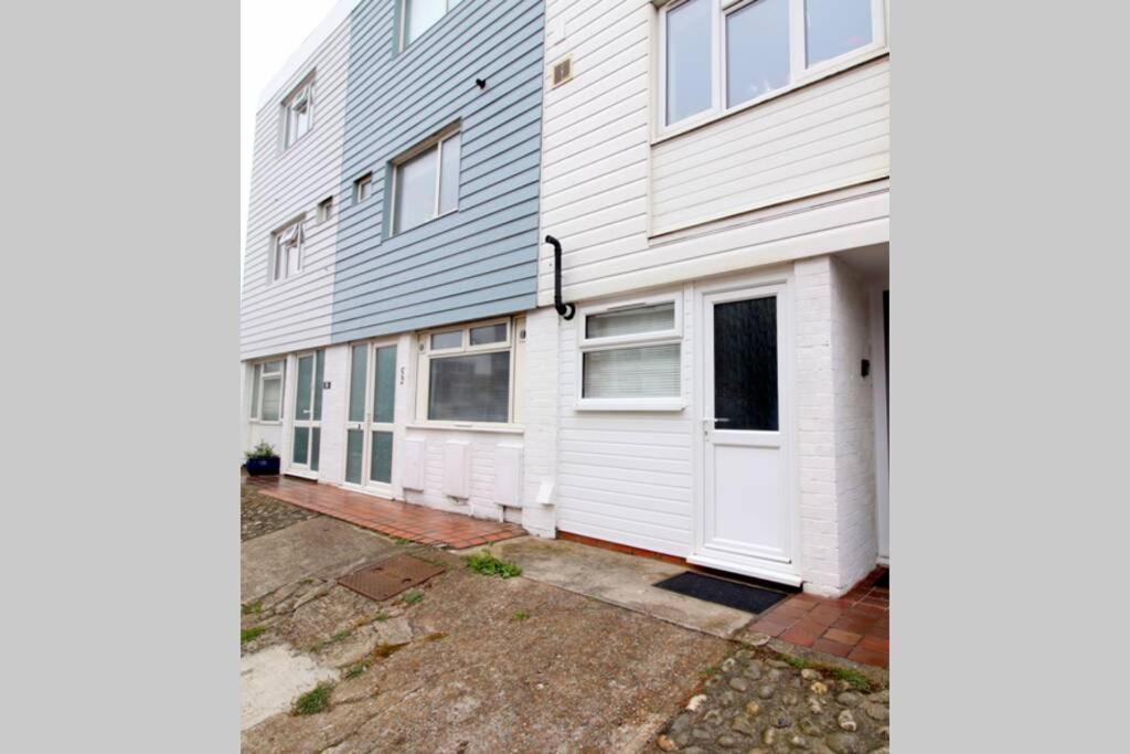 Pebbles Apartment By Air Premier Seaford Luaran gambar